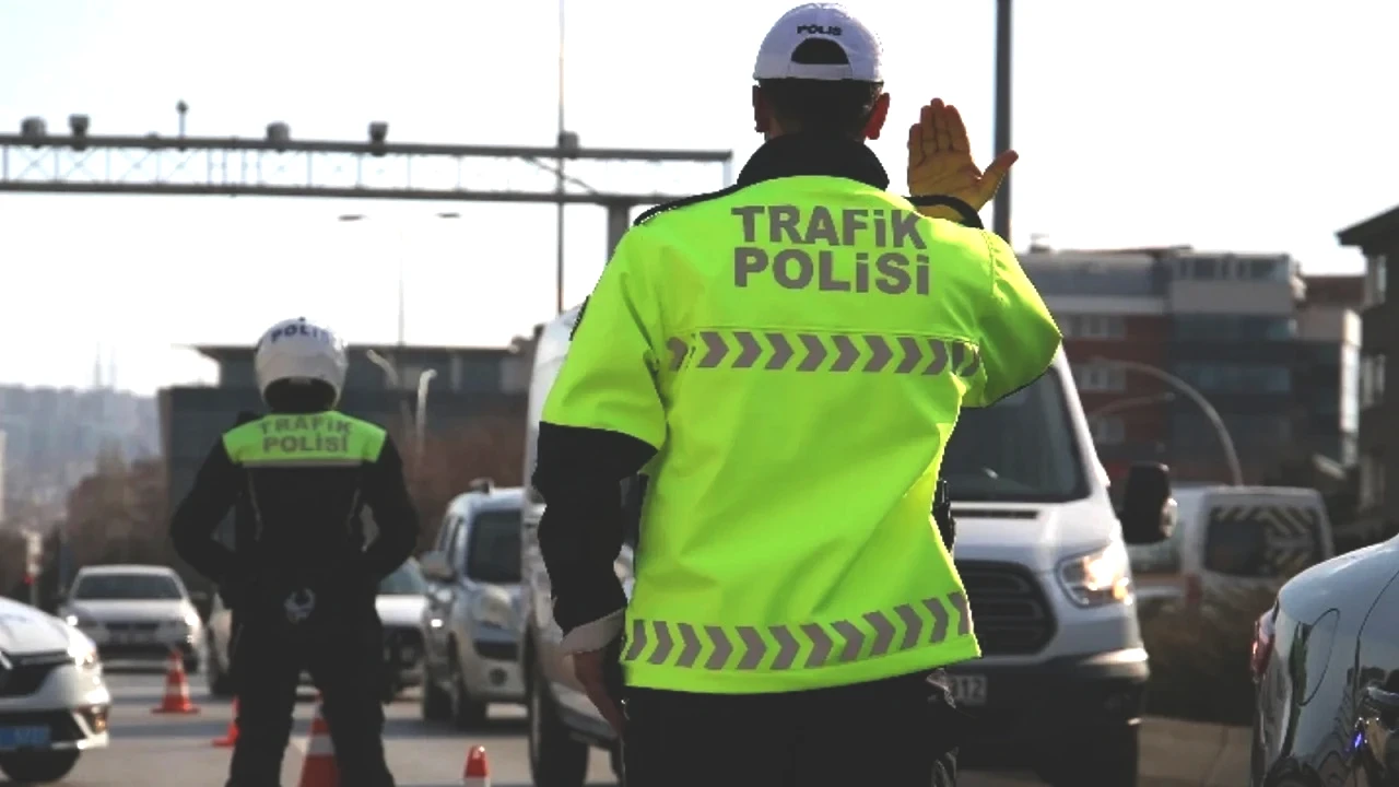 Trafik Polisi 6-6